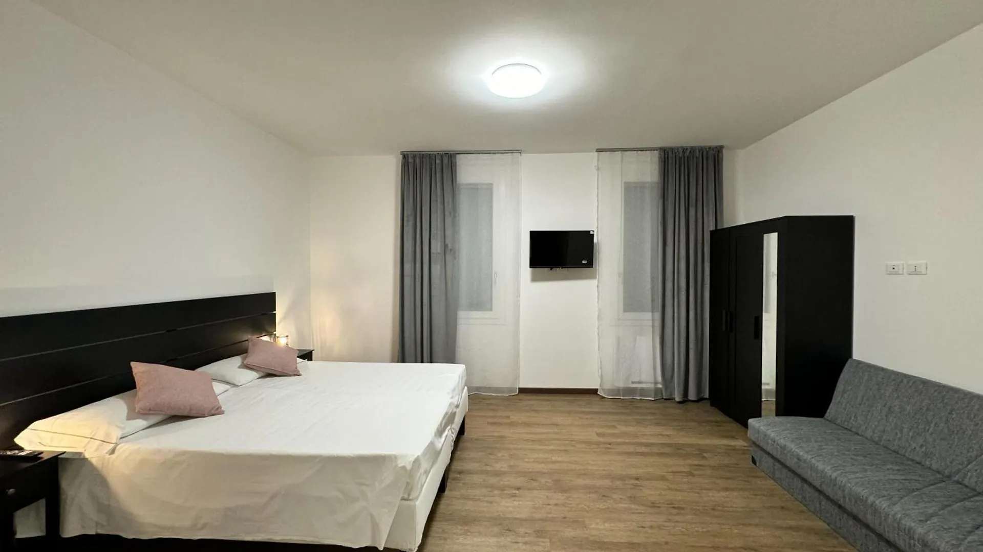 Lavender Apartments Near Venice Airport Favaro Veneto Italy